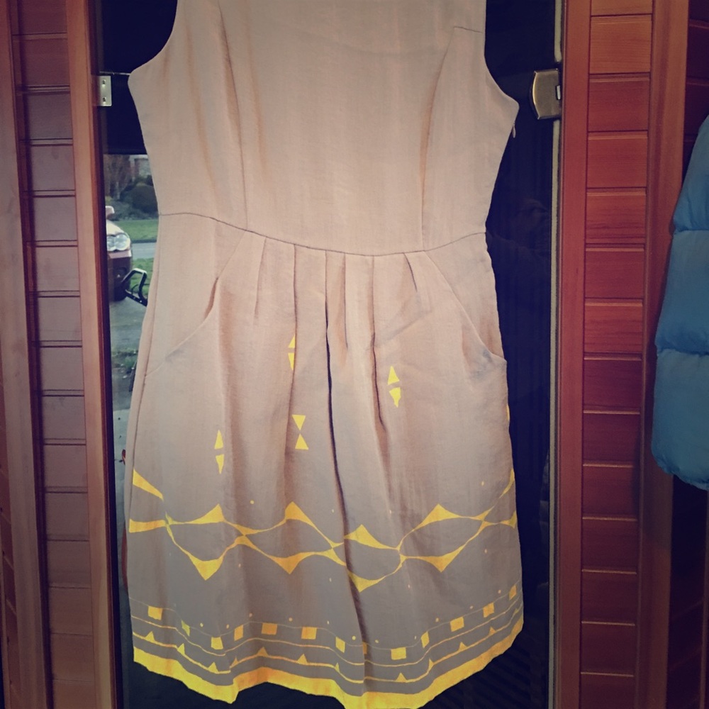 Esley Super Cute Spring Dress NEW! Size Large